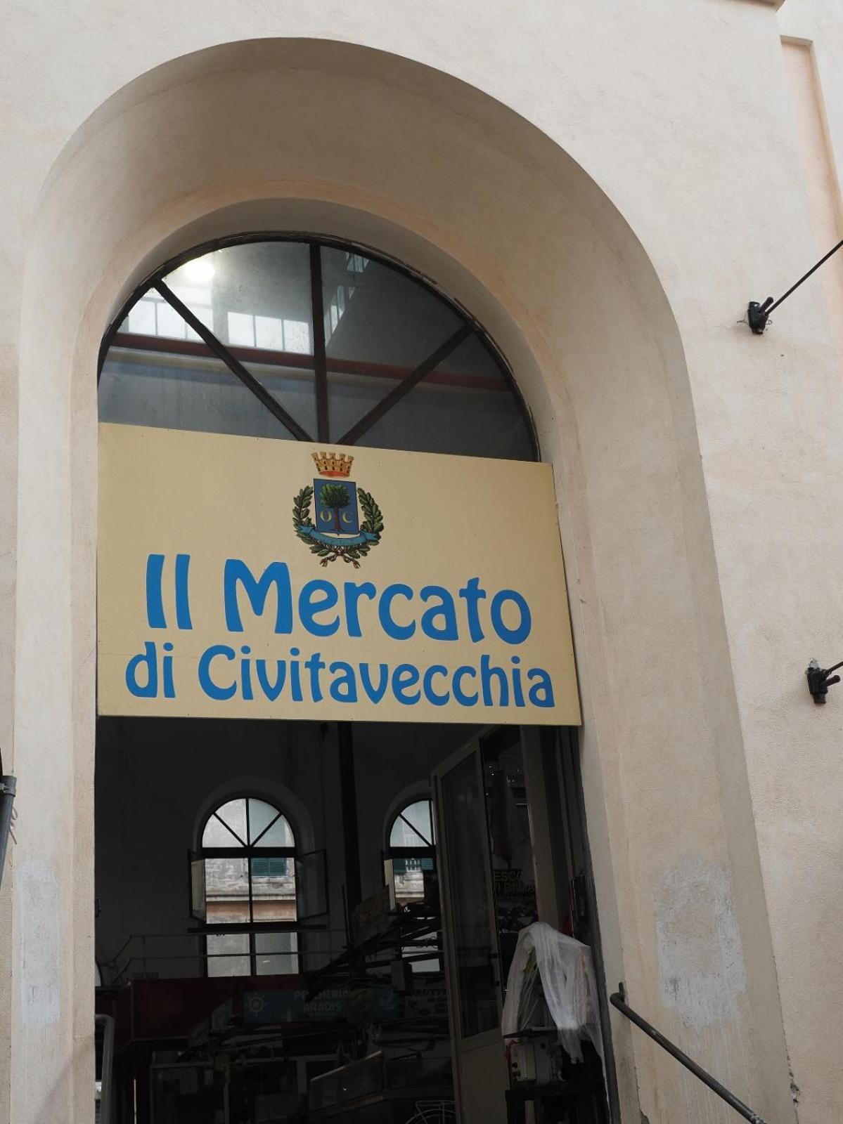 Regina Margherita Casa Vacanza ชิวิตาเวกเกีย ภายนอก รูปภาพ